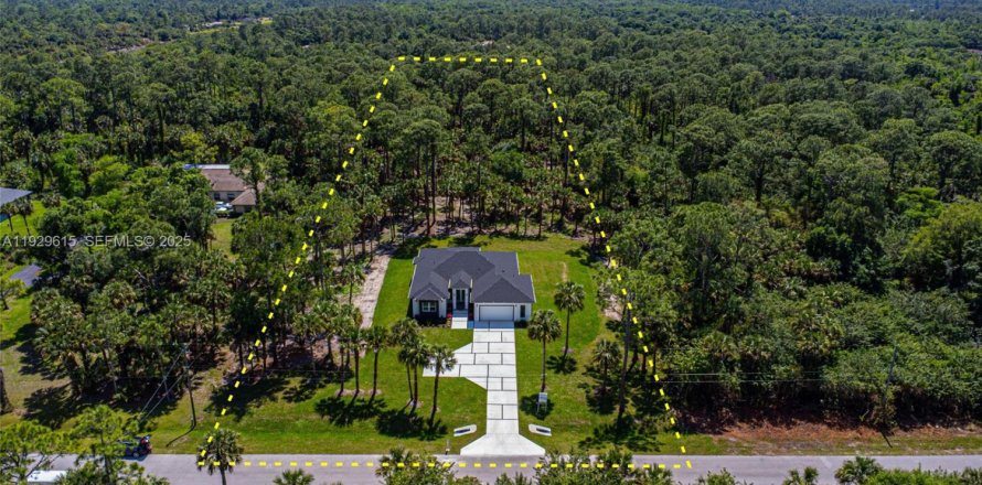 Дом в Нейплс, Флорида 4 спальни, 232.26м2 № 1989259