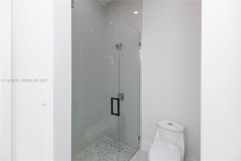 Купить виллу или дом в Нейплс, Флорида 4 спальни, 232.26м2, № 1989259 - фото 20