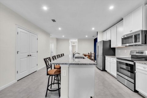 Villa ou maison à vendre à Port Charlotte, Floride: 3 chambres, 138.98 m2 № 2410622 - photo 18