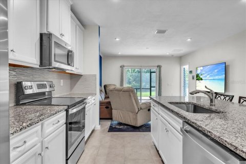 Villa ou maison à vendre à Port Charlotte, Floride: 3 chambres, 138.98 m2 № 2410622 - photo 23