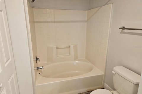 Condominio en alquiler en Sarasota, Florida, 2 dormitorios, 116.5 m2 № 1899178 - foto 20