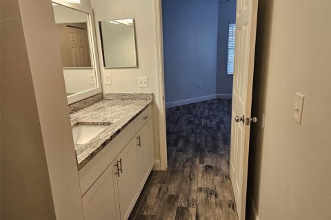 Condominio en alquiler en Sarasota, Florida, 2 dormitorios, 116.5 m2 № 1899178 - foto 21