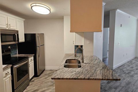 Condominio en alquiler en Sarasota, Florida, 2 dormitorios, 116.5 m2 № 1899178 - foto 8
