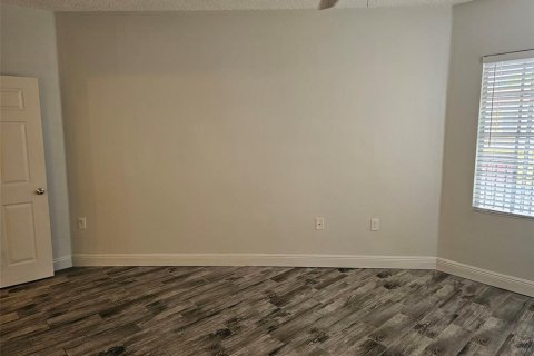 Condominio en alquiler en Sarasota, Florida, 2 dormitorios, 116.5 m2 № 1899178 - foto 17