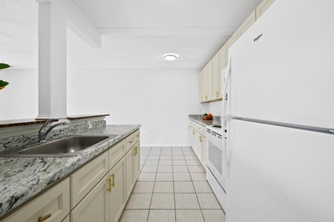 Copropriété à vendre à Tamarac, Floride: 1 chambre, 63.17 m2 № 2182216 - photo 5