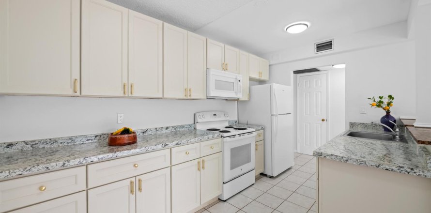 Condo à Tamarac, Floride, 1 chambre  № 2182216