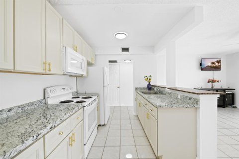 Copropriété à vendre à Tamarac, Floride: 1 chambre, 63.17 m2 № 2182216 - photo 3