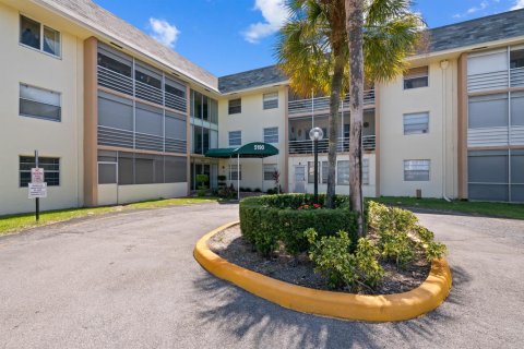 Copropriété à vendre à Tamarac, Floride: 1 chambre, 63.17 m2 № 2182216 - photo 20