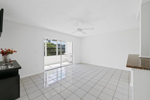 Copropriété à vendre à Tamarac, Floride: 1 chambre, 63.17 m2 № 2182216 - photo 10