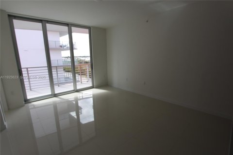 Copropriété à vendre à Doral, Floride: 1 chambre, 67.45 m2 № 2042299 - photo 5