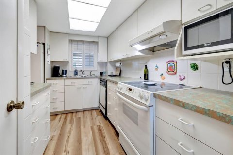 Copropriété à vendre à Mount Dora, Floride: 3 chambres, 151.24 m2 № 2415506 - photo 25