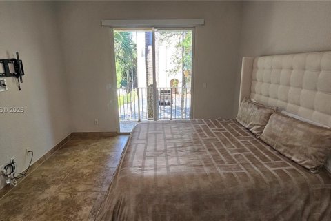 Condo in Palm Beach Gardens, Florida, 3 bedrooms  № 1830429 - photo 9