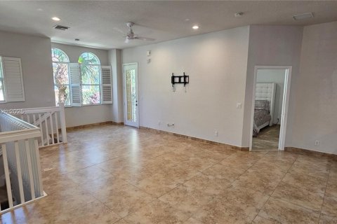 Condo in Palm Beach Gardens, Florida, 3 bedrooms  № 1830429 - photo 4
