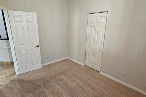 Condo in Palm Beach Gardens, Florida, 3 bedrooms  № 1830429 - photo 15