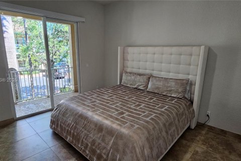 Condo in Palm Beach Gardens, Florida, 3 bedrooms  № 1830429 - photo 8