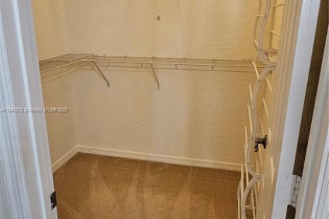 Condo in Palm Beach Gardens, Florida, 3 bedrooms  № 1830429 - photo 13