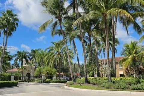 Купить кондоминиум в Палм-Бич-Гарденс, Флорида 3 спальни, 132.01м2, № 1830429 - фото 30