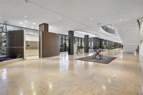 Снять в аренду кондоминиум в Майами-Бич, Флорида 2 спальни, 120.87м2, № 1958592 - фото 17