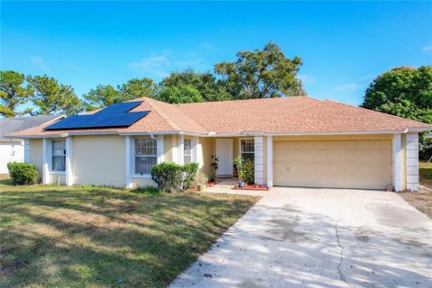 House in Orlando, Florida 3 bedrooms, 174.38 sq.m. № 1535532 - photo 3