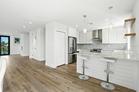 Villa ou maison à vendre à Punta Gorda, Floride: 3 chambres, 215.16 m2 № 1917249 - photo 11