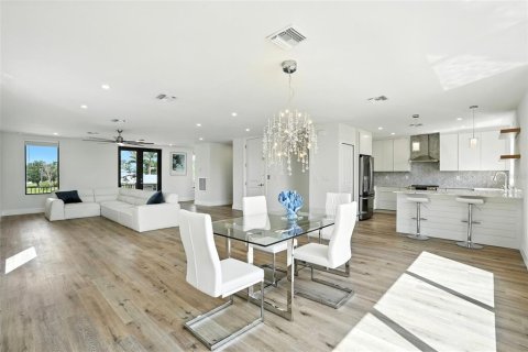 Villa ou maison à vendre à Punta Gorda, Floride: 3 chambres, 215.16 m2 № 1917249 - photo 7
