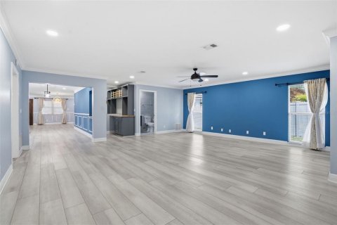 Villa ou maison à louer à Saint Petersburg, Floride: 4 chambres, 217.95 m2 № 2118022 - photo 5