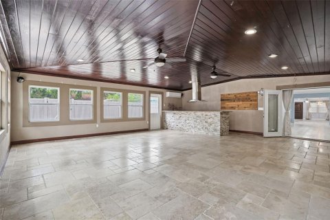 Villa ou maison à louer à Saint Petersburg, Floride: 4 chambres, 217.95 m2 № 2118022 - photo 30