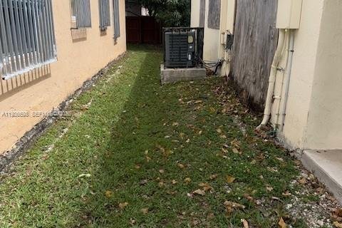 Villa ou maison à vendre à Homestead, Floride: 3 chambres, 141.21 m2 № 2069214 - photo 12