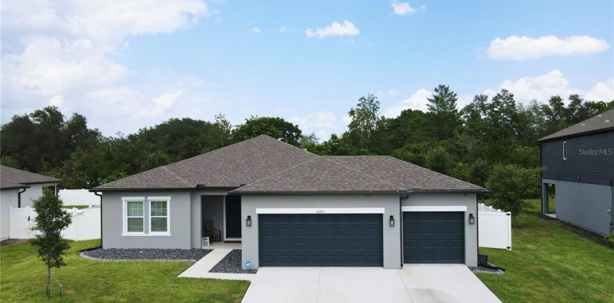 Дом в HAMPTON OAKS в Делтона, Флорида 7 комнат, 205.59м2 № 2234801