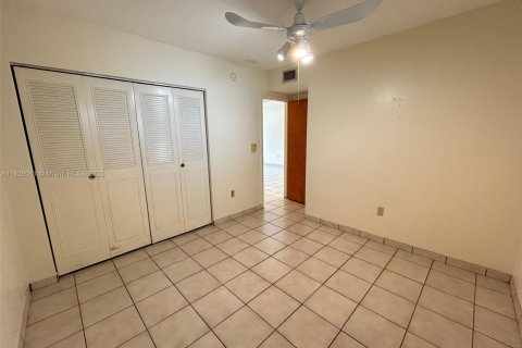 Condo in Miami, Florida, 2 bedrooms  № 1809381 - photo 19