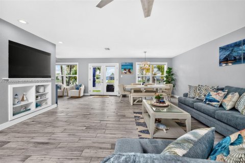 Casa en venta en Port Charlotte, Florida, 3 dormitorios, 137.96 m2 № 2186327 - foto 8