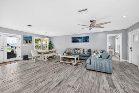 Casa en venta en Port Charlotte, Florida, 3 dormitorios, 137.96 m2 № 2186327 - foto 11