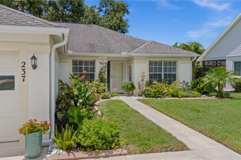 House in Englewood, Florida 3 bedrooms, 151.06 sq.m. № 1795972 - photo 2