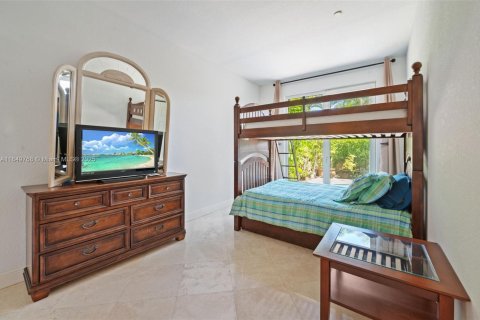 Townhouse in Pompano Beach, Florida 4 bedrooms, 269.04 sq.m. № 1855114 - photo 17