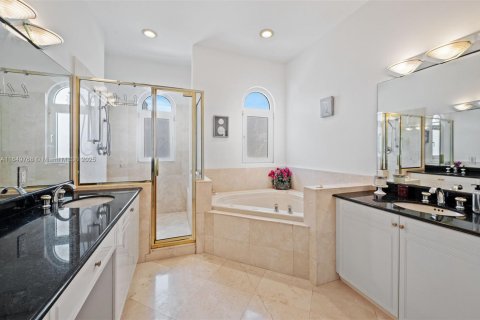 Townhouse in Pompano Beach, Florida 4 bedrooms, 269.04 sq.m. № 1855114 - photo 23