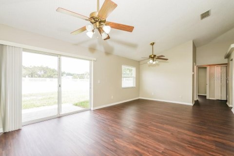 Casa en alquiler en Clermont, Florida, 3 dormitorios, 129.69 m2 № 1914491 - foto 4