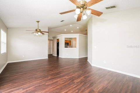 Casa en alquiler en Clermont, Florida, 3 dormitorios, 129.69 m2 № 1914491 - foto 5