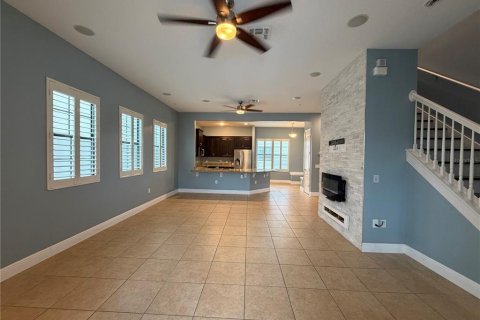 Townhouse in Orlando, Florida 3 bedrooms, 182.46 sq.m. № 2275466 - photo 3