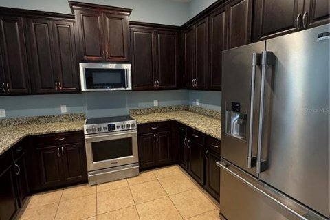 Townhouse in Orlando, Florida 3 bedrooms, 182.46 sq.m. № 2275466 - photo 9
