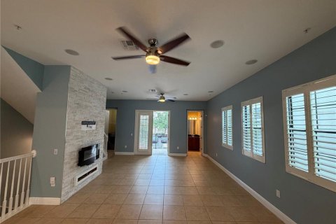 Townhouse in Orlando, Florida 3 bedrooms, 182.46 sq.m. № 2275466 - photo 5