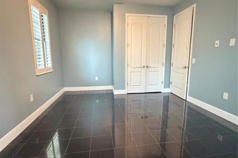 Townhouse in Orlando, Florida 3 bedrooms, 182.46 sq.m. № 2275466 - photo 21