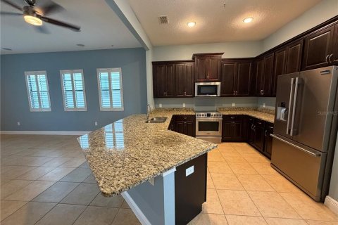 Townhouse in Orlando, Florida 3 bedrooms, 182.46 sq.m. № 2275466 - photo 8