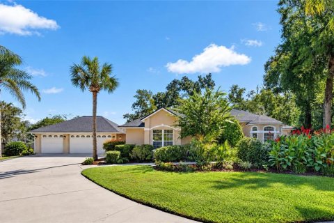 House in Ocala, Florida 4 bedrooms, 333.33 sq.m. № 2427191