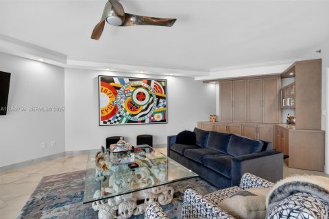 Condo in Aventura, Florida, 4 bedrooms № 2027744 - photo 18