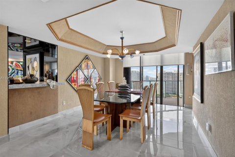 Condo in Aventura, Florida, 4 bedrooms № 2027744 - photo 6