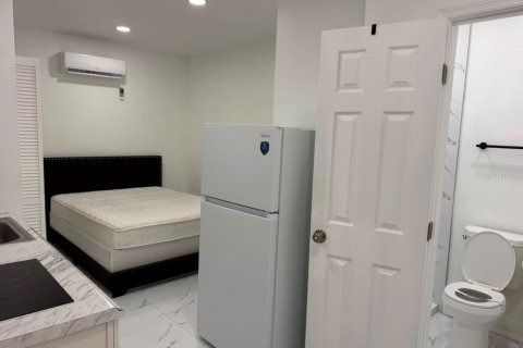 Снять в аренду виллу или дом в Киссимми, Флорида 1 комната, 27.87м2, № 2345457 - фото 5