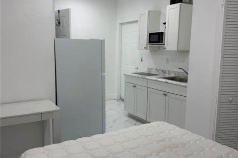 Снять в аренду виллу или дом в Киссимми, Флорида 1 комната, 27.87м2, № 2345457 - фото 11
