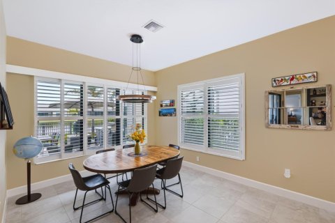 Casa en venta en Port St. Lucie, Florida, 3 dormitorios, 239.69 m2 № 2397755 - foto 15