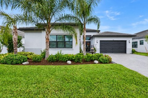 Casa en venta en Port St. Lucie, Florida, 3 dormitorios, 239.69 m2 № 2397755 - foto 2