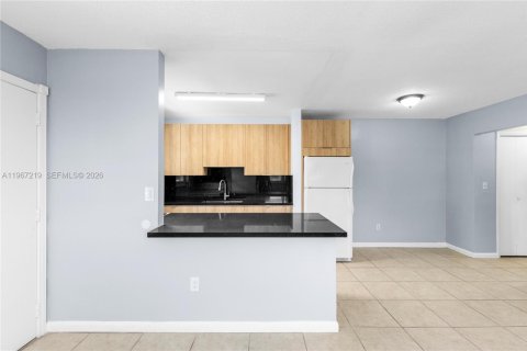 Copropriété à louer à Dania Beach, Floride: 1 chambre, 66.24 m2 № 2079879 - photo 8
